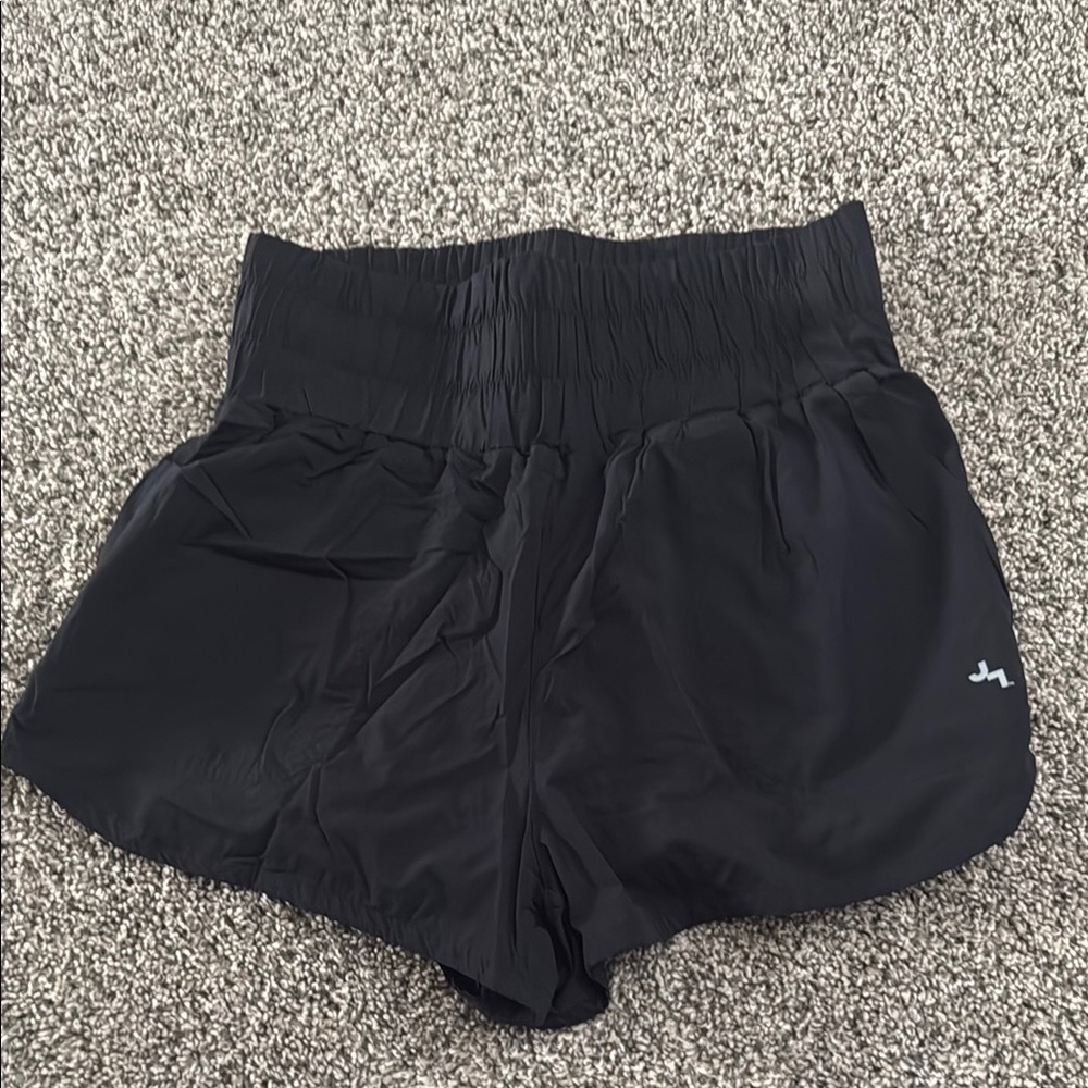 JoyLab Black Athletic Shorts with Elastic Waistband and Relaxed Fit